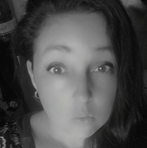 Meet your Posher, Falisha